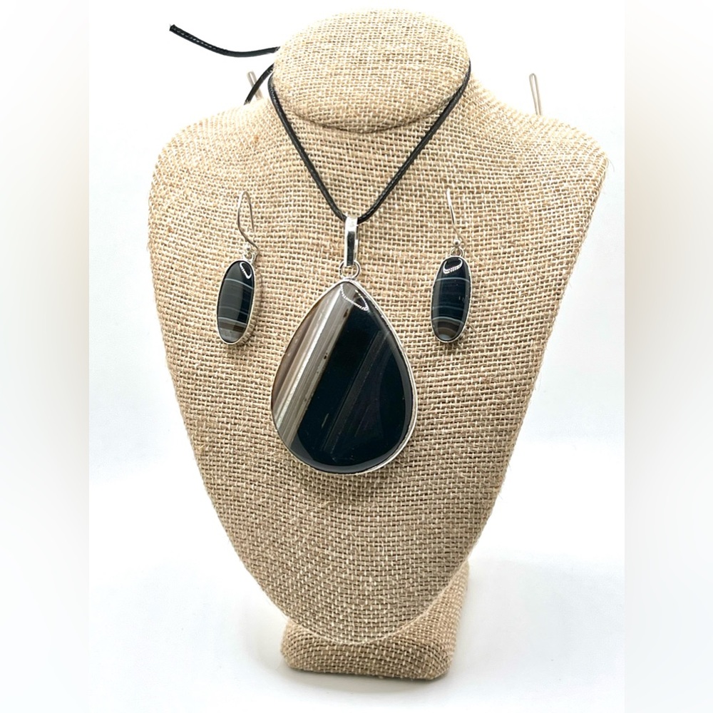Botswana Agate Pendant & Earrings Set